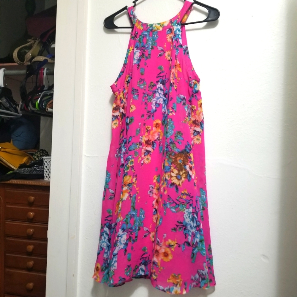 Betsy Johnson sz 8 sun dress. Pink floral. Beautiful